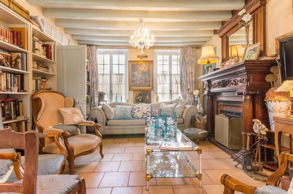 La Maison Bleue Arquian Экстерьер фото