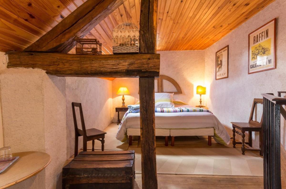 La Maison Bleue Arquian Экстерьер фото